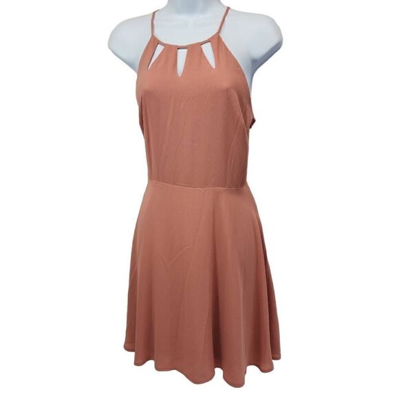 Express Size 10 NWT Peach keyhole neckline fit n flare Peach Dress R17 - Picture 1 of 6